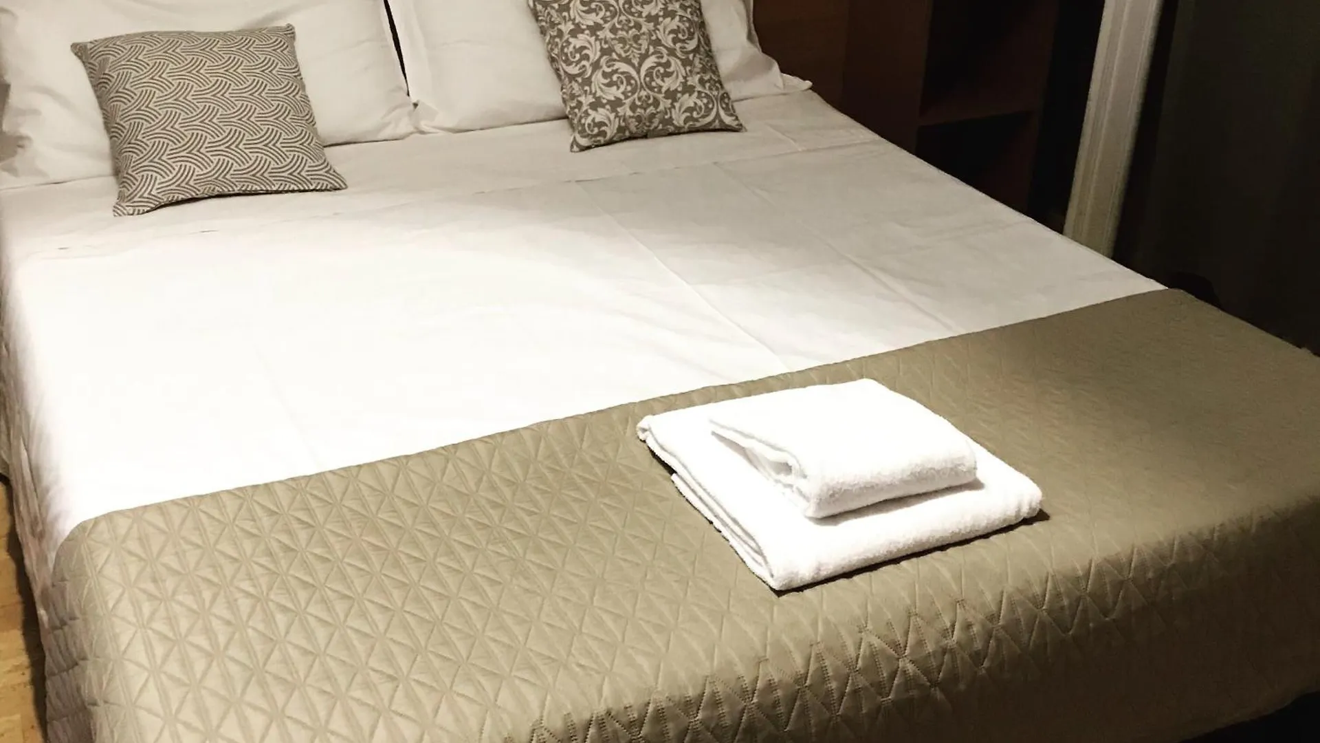 Hotel Bogart Milano 2*,  Italia